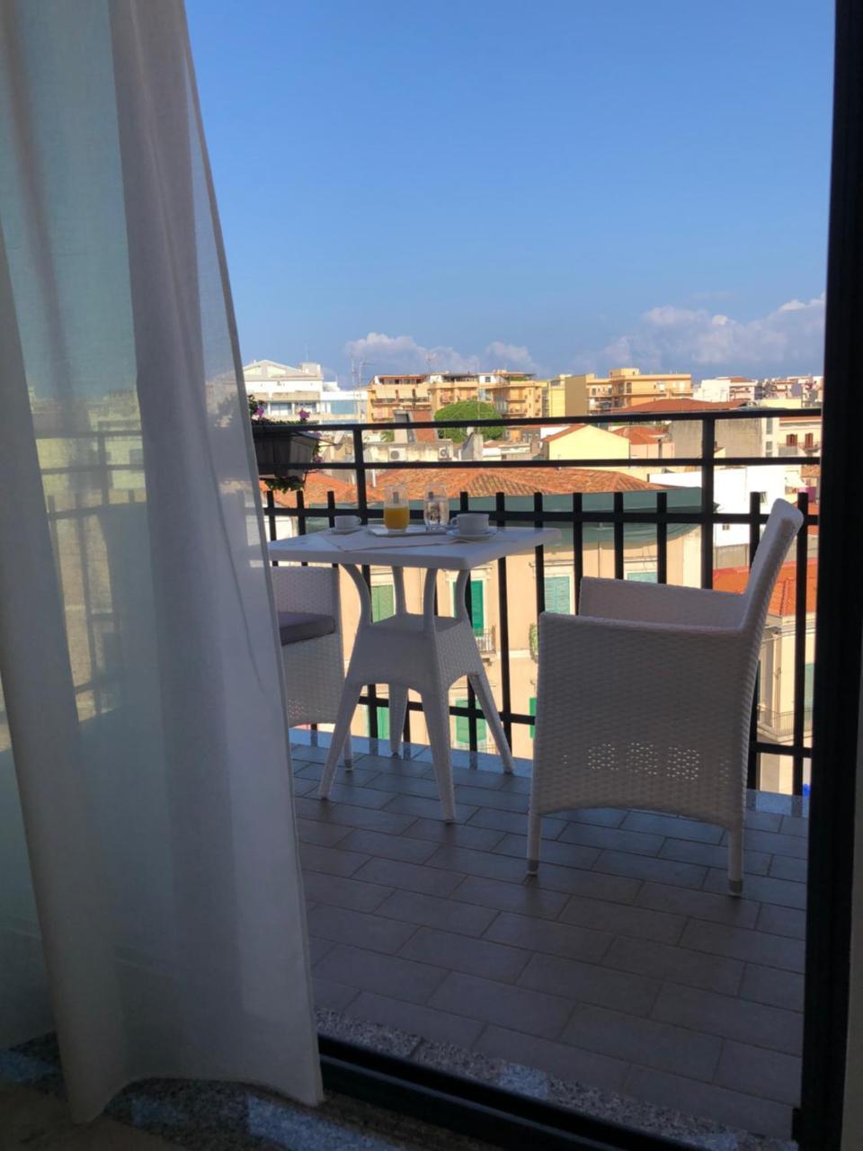 Albergo Milazzo Inn Aimori Екстер'єр фото
